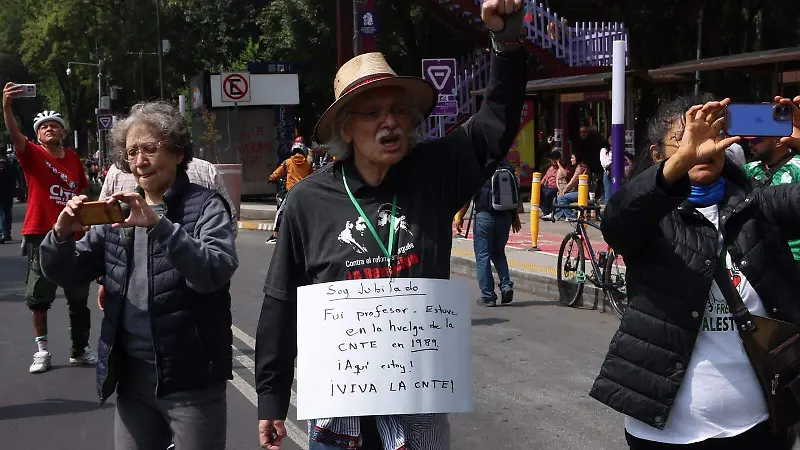 MARCHA MELTON6